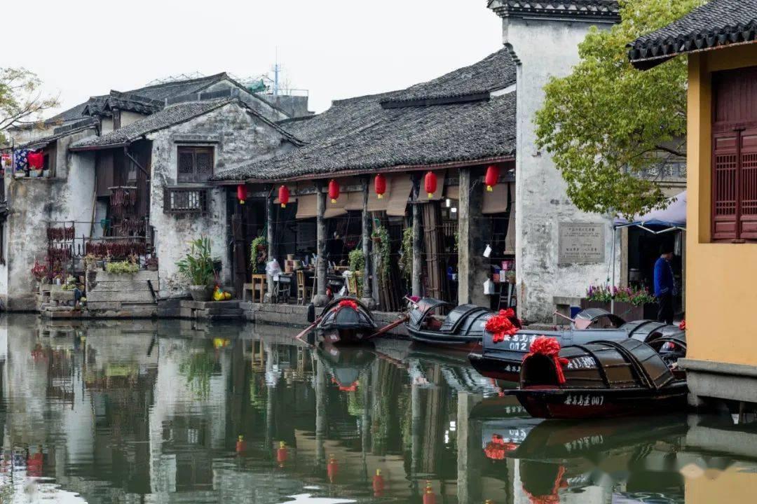 抢抓风口 让银发经济大放异彩
